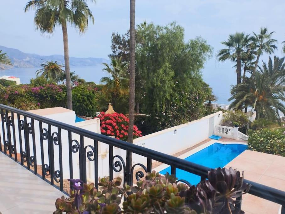 Beautiful 2 Bedroom In Calle Carabeo, Nerja Eksteriør billede