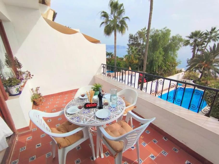 Beautiful 2 Bedroom In Calle Carabeo, Nerja Eksteriør billede
