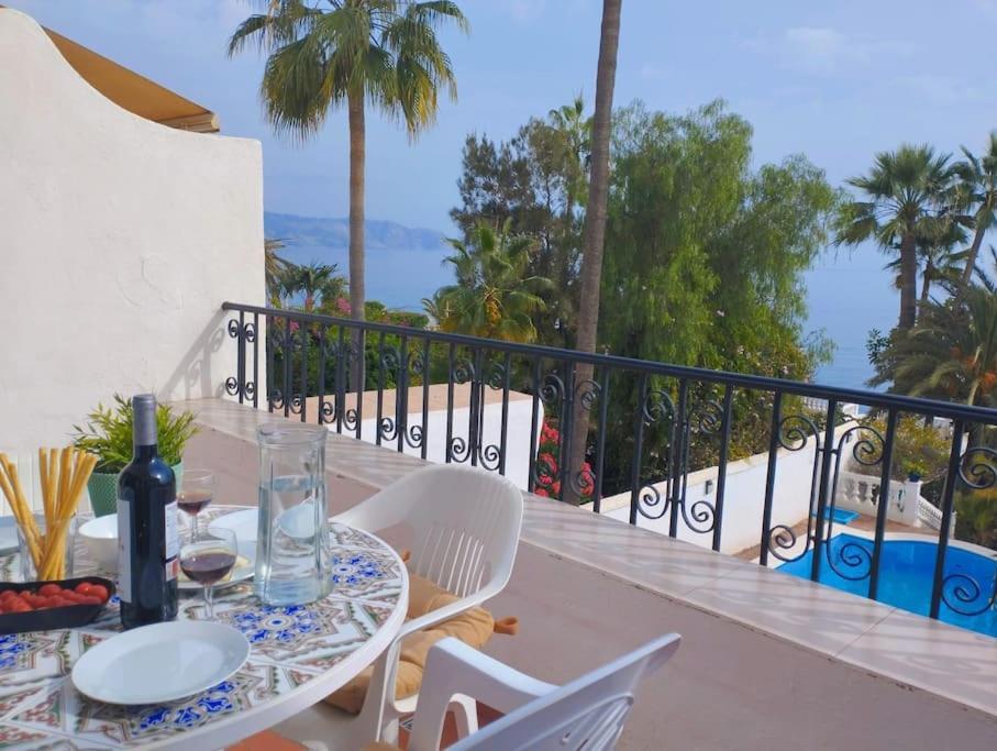 Beautiful 2 Bedroom In Calle Carabeo, Nerja Eksteriør billede