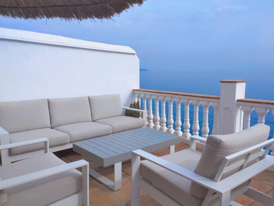 Beautiful 2 Bedroom In Calle Carabeo, Nerja Eksteriør billede